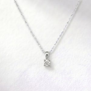 Colgante solitario oro 18 kts con diamante 0.07cts